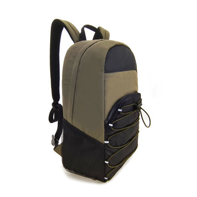 Zaino sportivo in nylon verde impermeabile per escursioni all'aria aperta