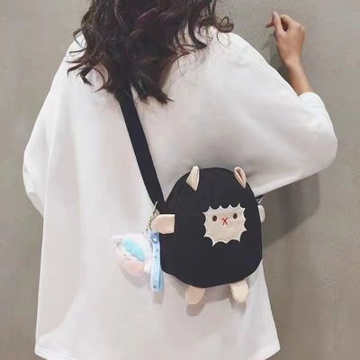 Borsa da 3 tasche con materiale di nylon e chiusura a cerniera