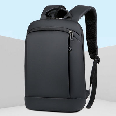 Prodotti pronti nero materiale impermeabile zaino portatile EVA imbottito