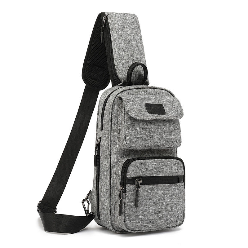 Borsa Crossbody con chiusura a cerniera con colore grigio nero